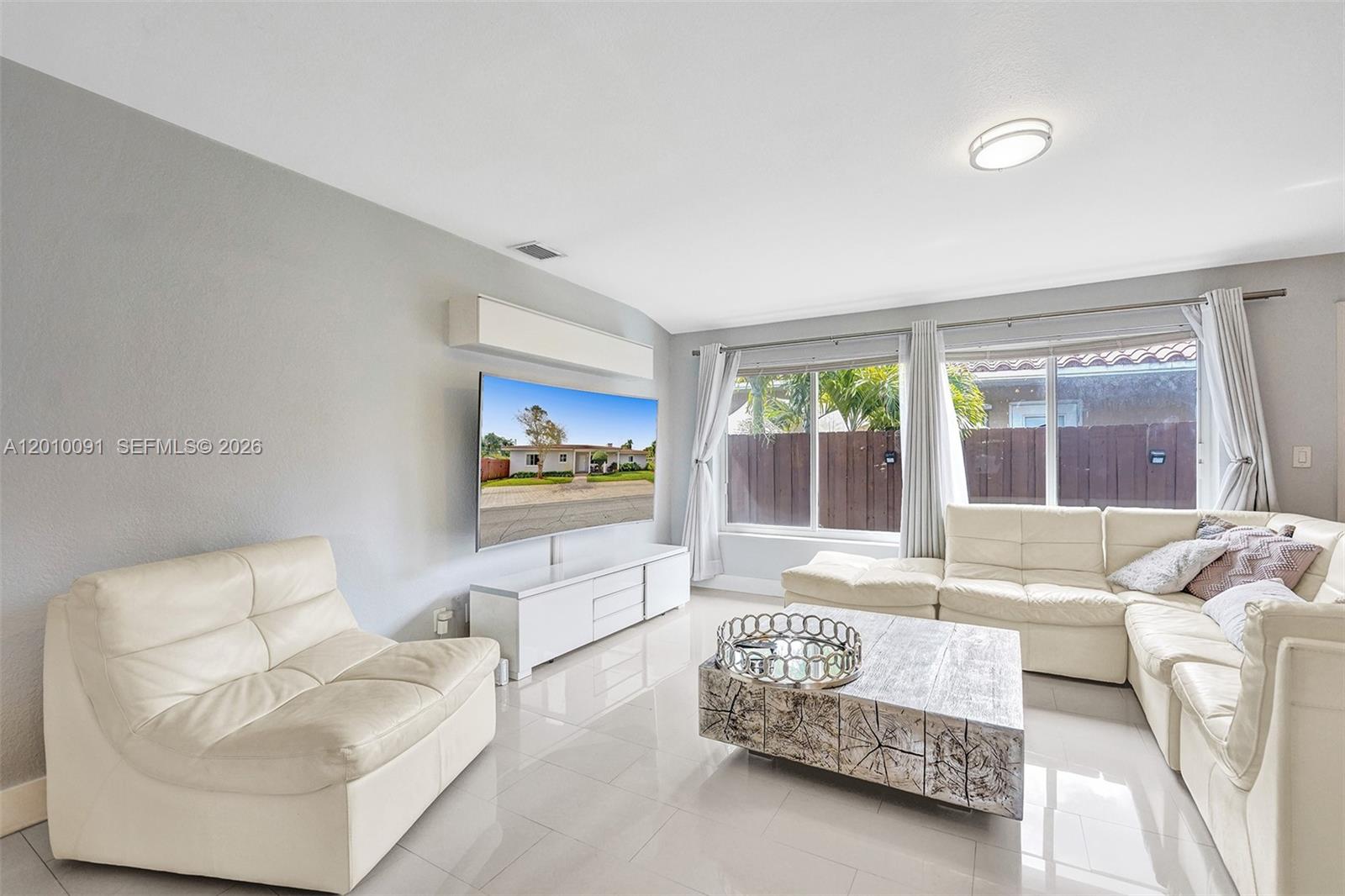 1146 NE 17th Ter # 1146