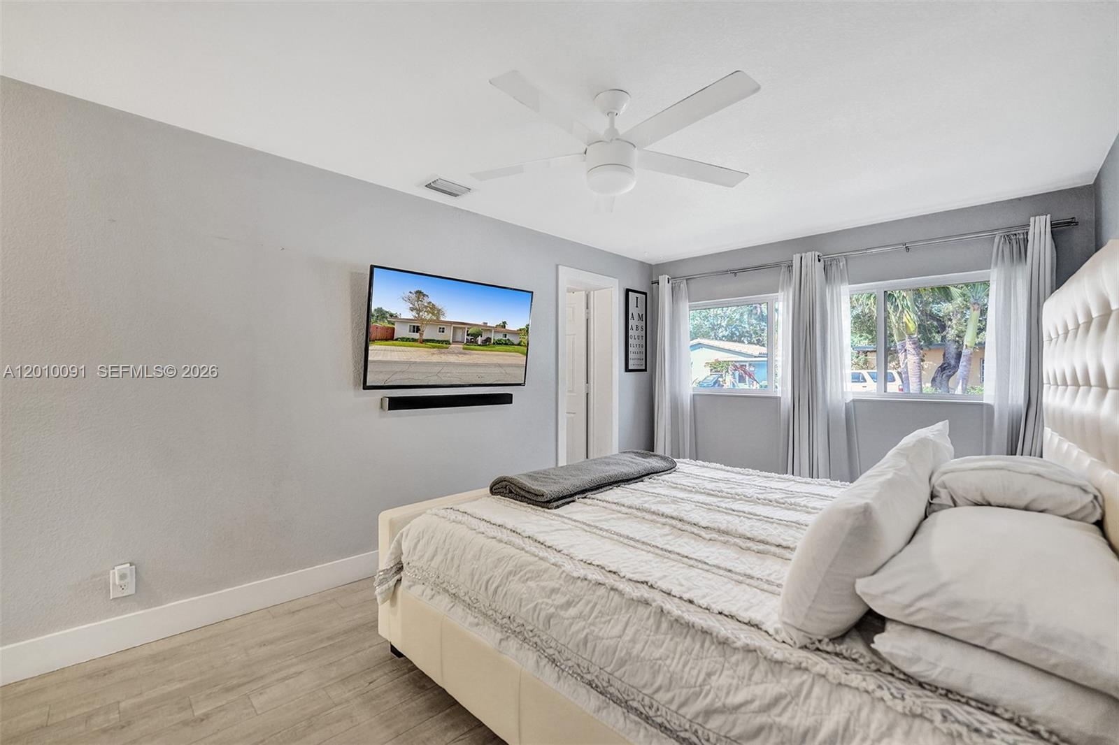 1146 NE 17th Ter # 1146