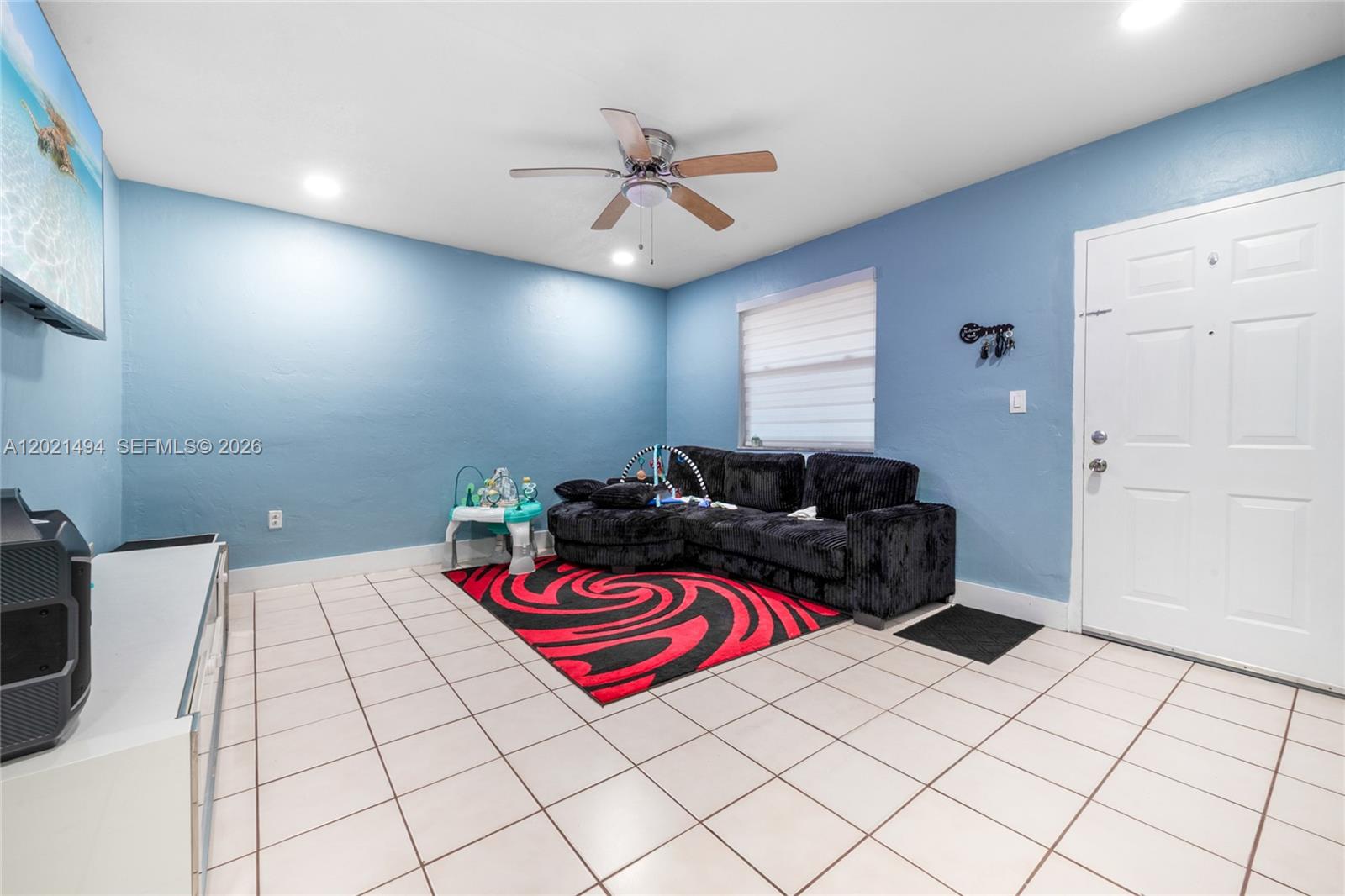 4655 Palm Ave # 332