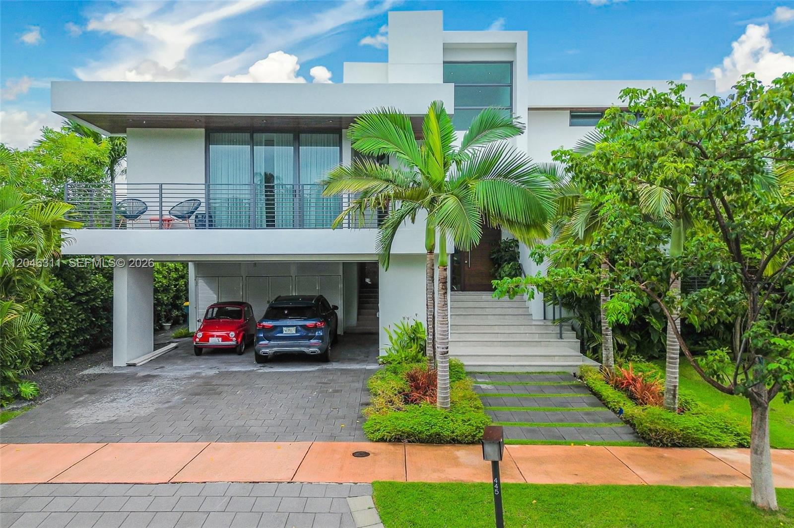 445 Ridgewood Rd