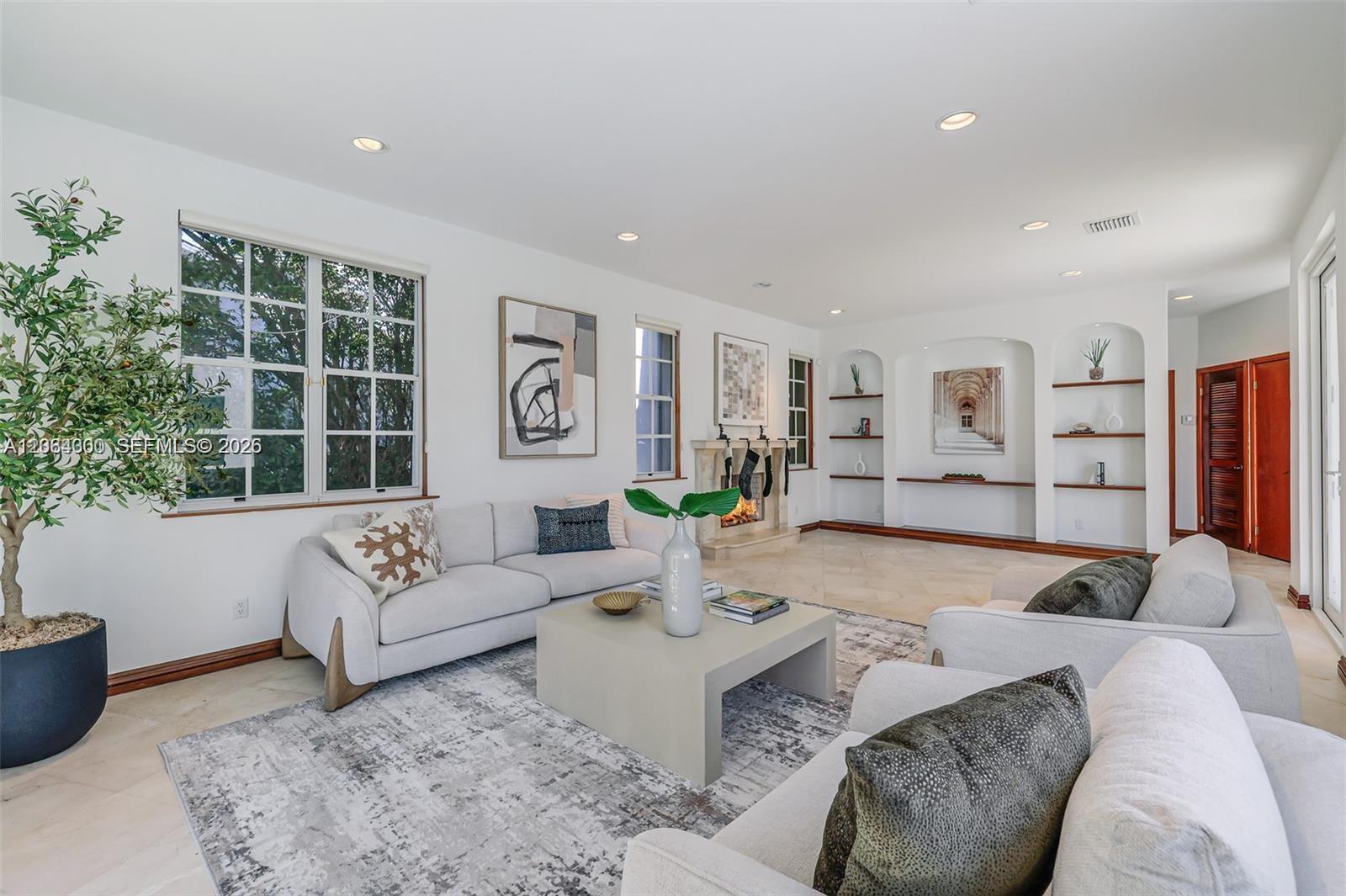 184 Paloma Drive