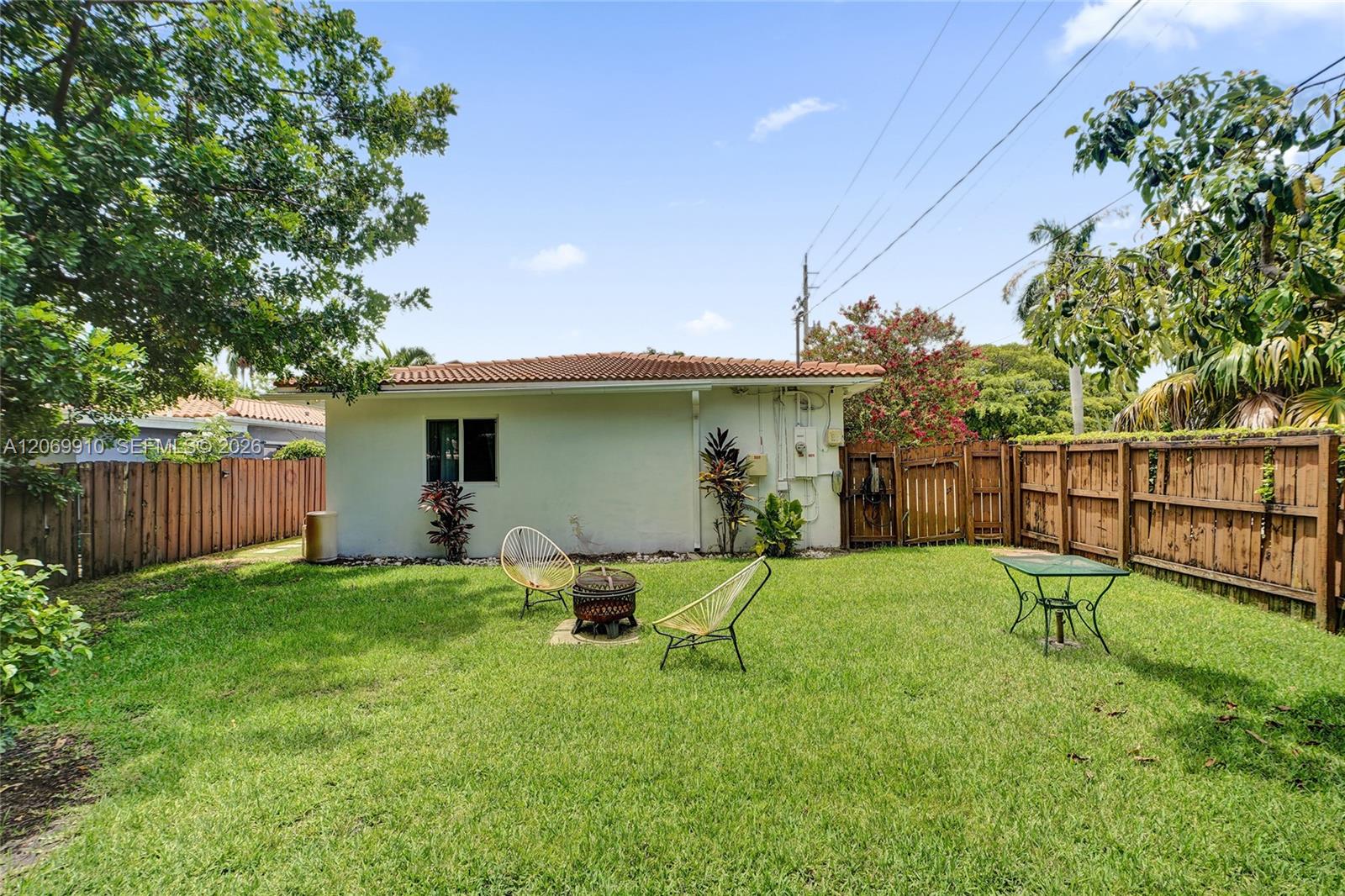 1146 NE 17th Ter