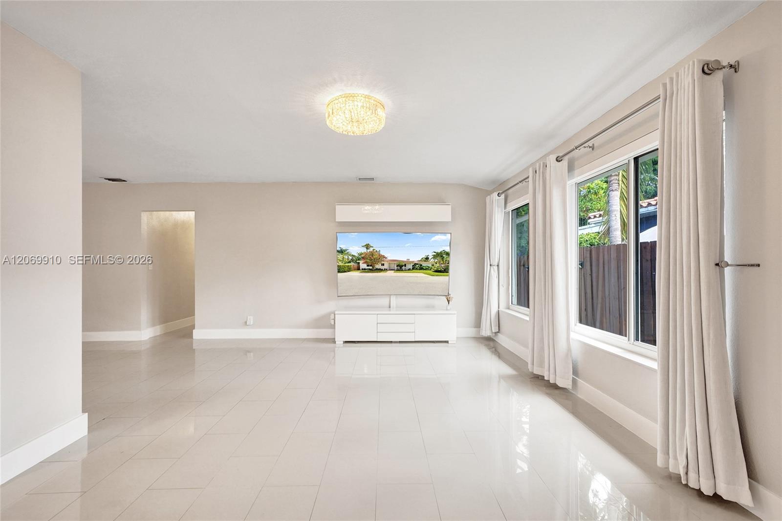 1146 NE 17th Ter