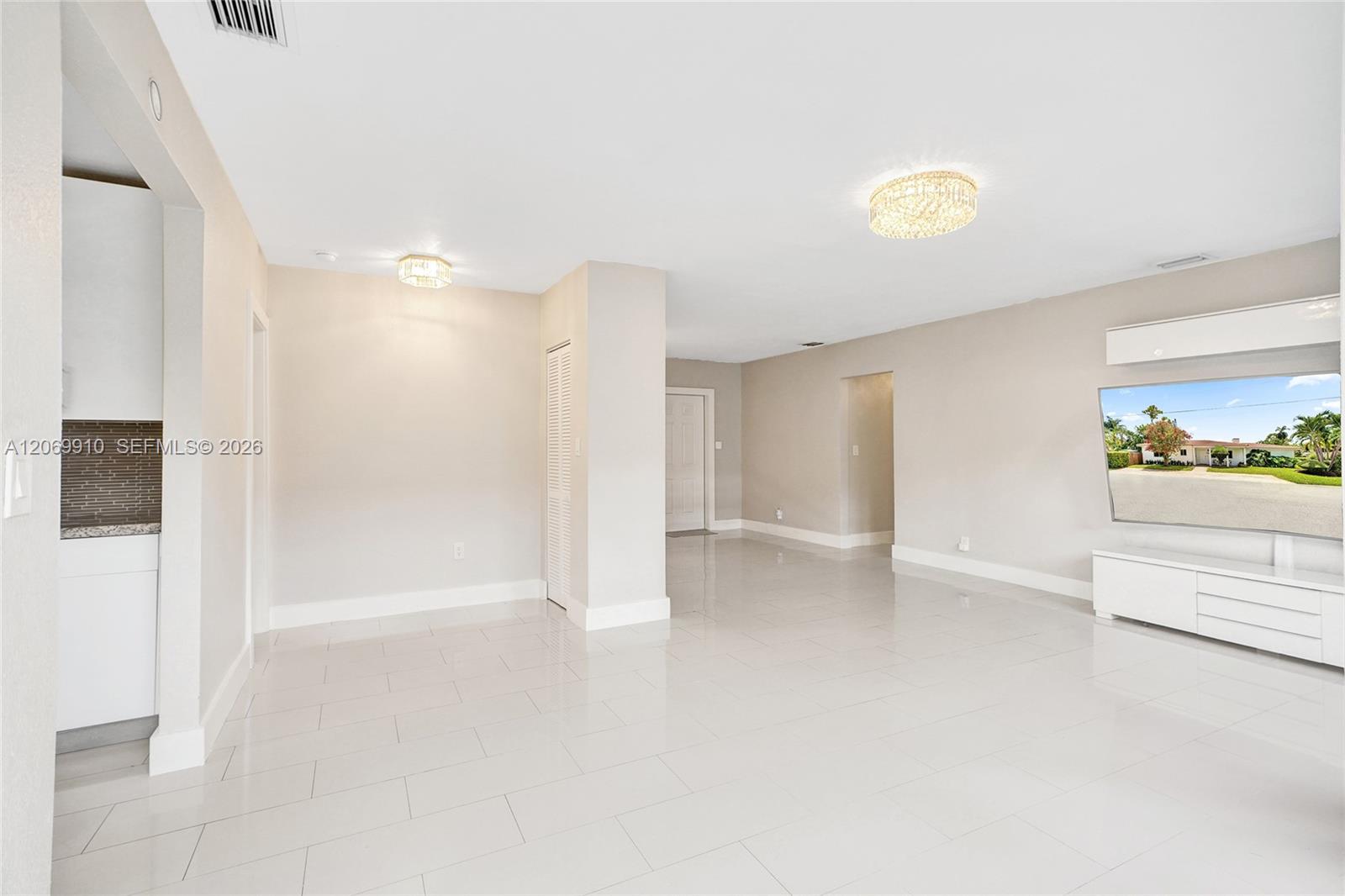 1146 NE 17th Ter