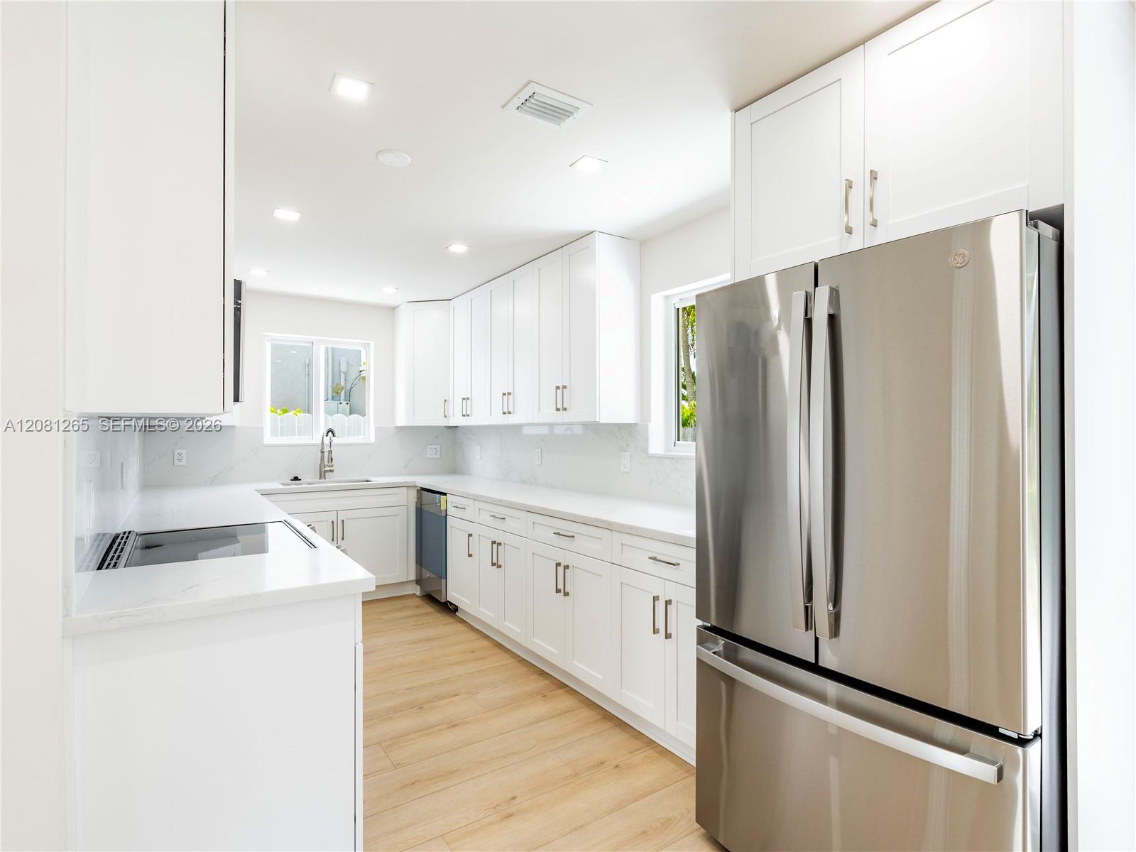 254 SW 4th St