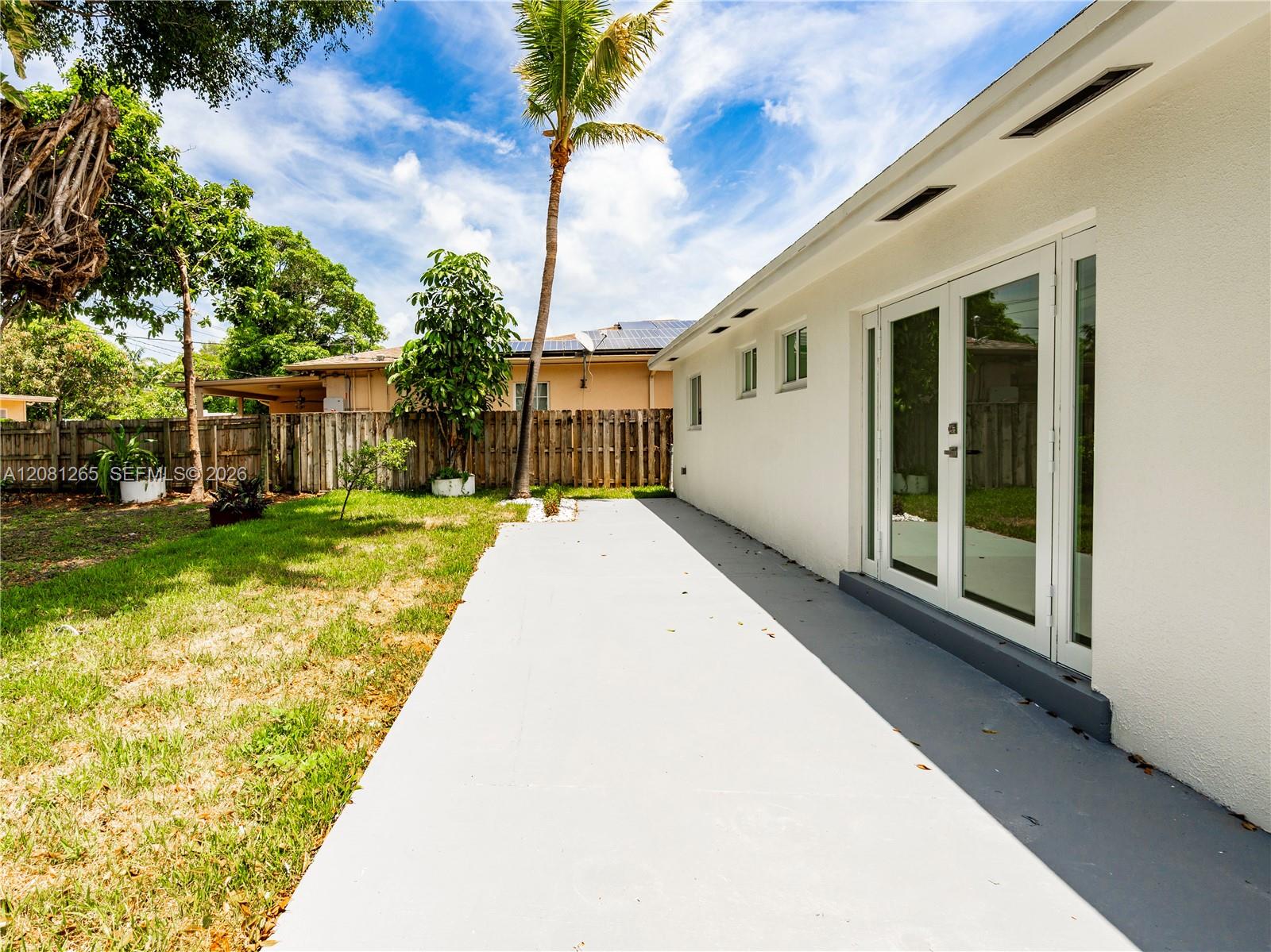 254 SW 4th St