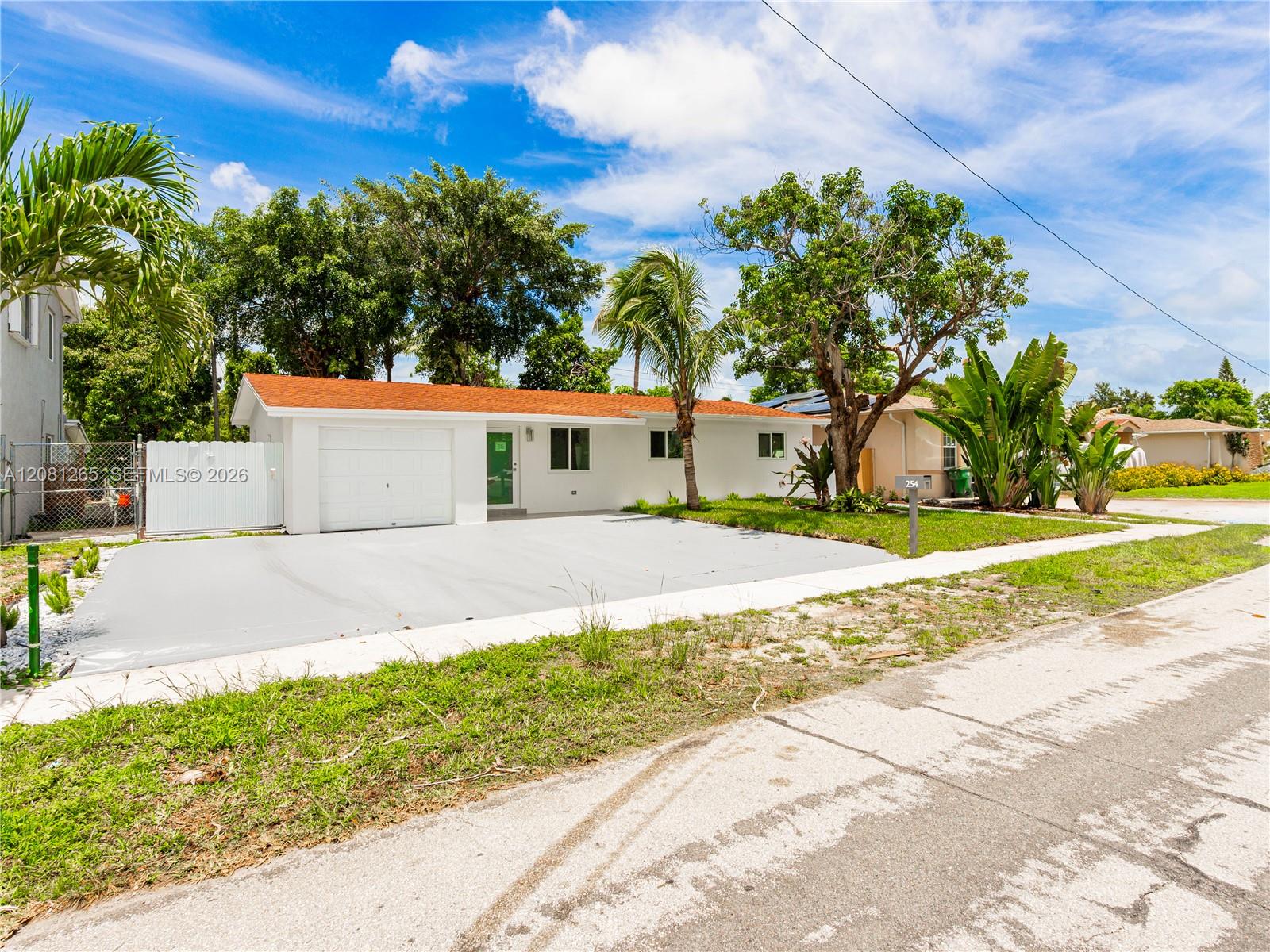 254 SW 4th St