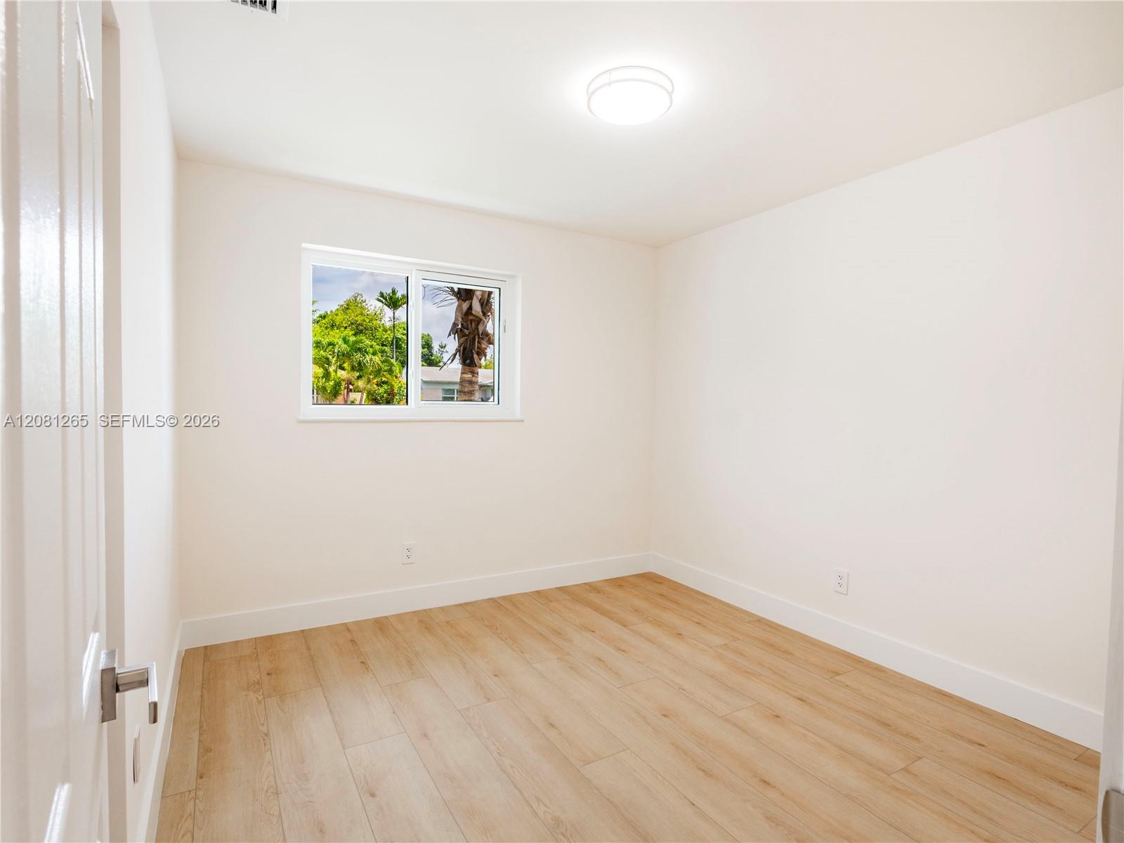 254 SW 4th St