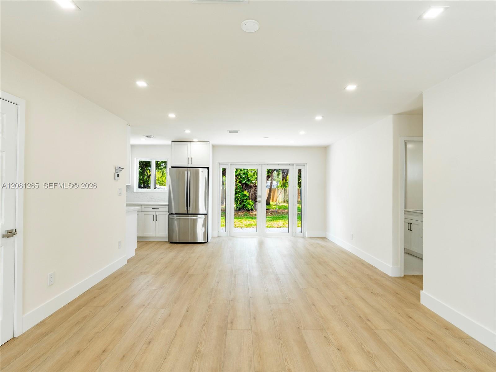 254 SW 4th St