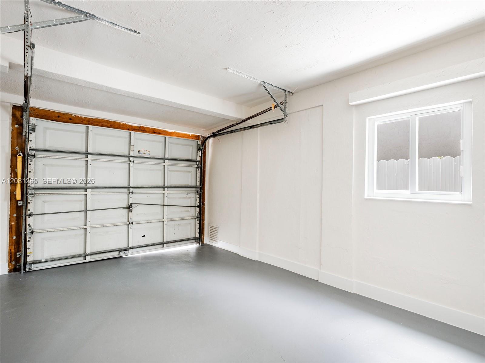254 SW 4th St