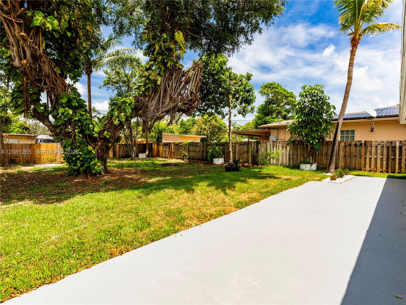 254 SW 4th St