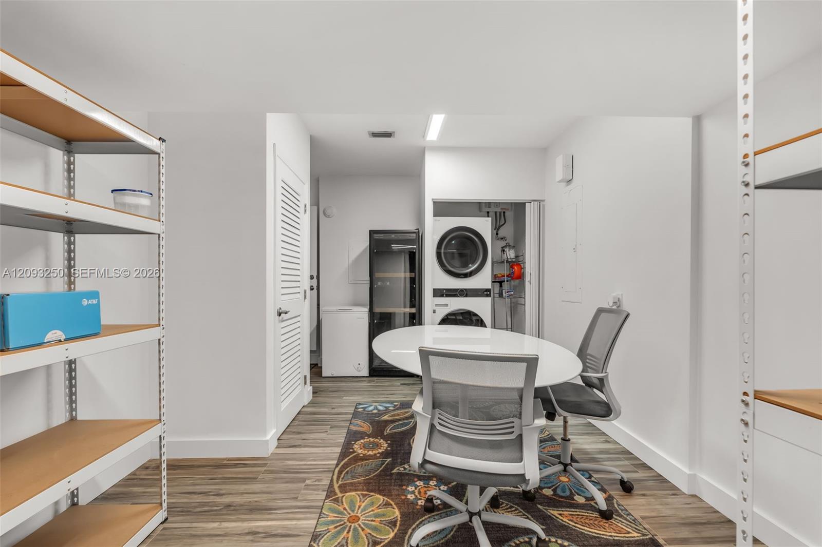 700 Vilabella Ave
