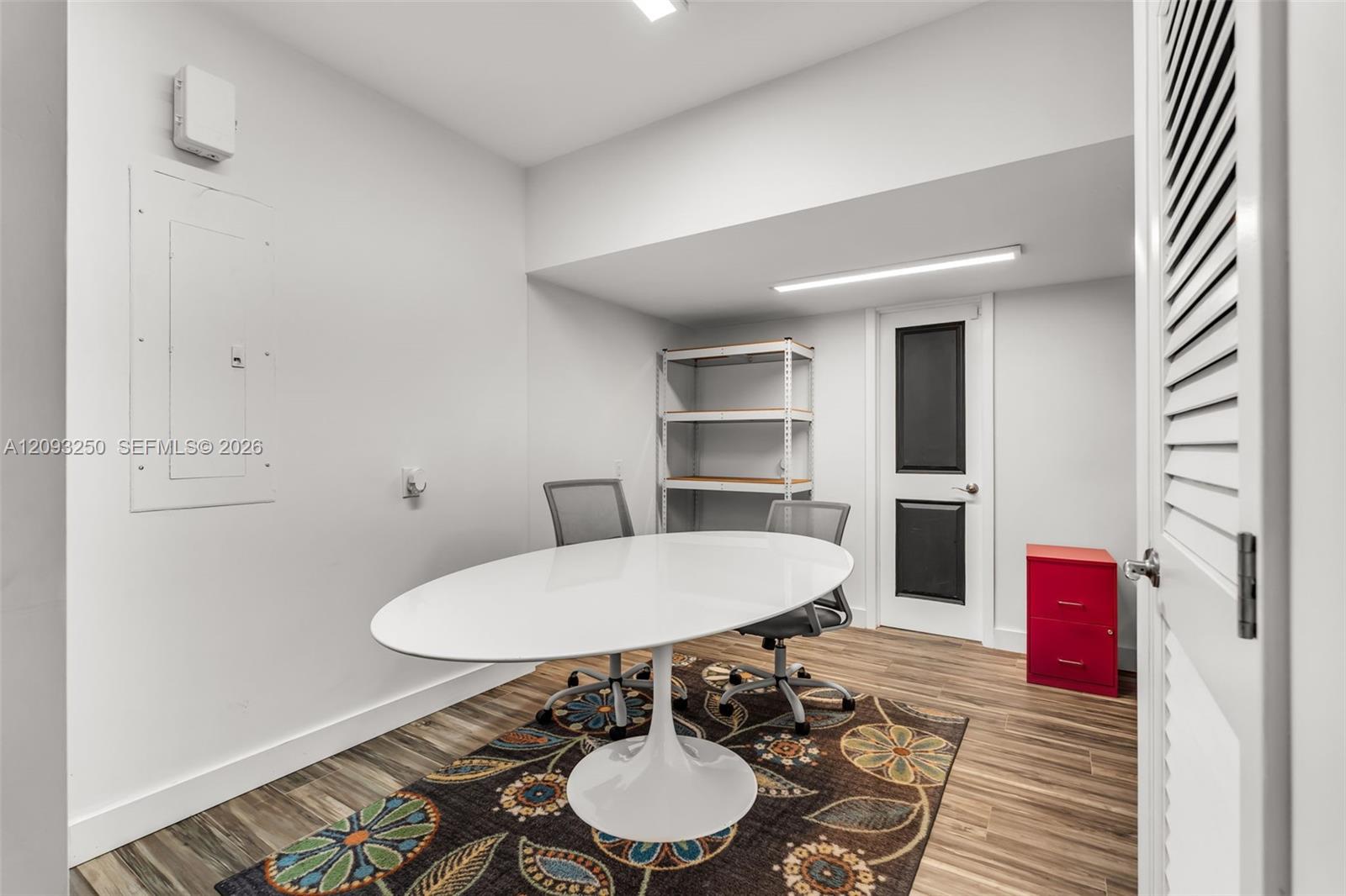 700 Vilabella Ave