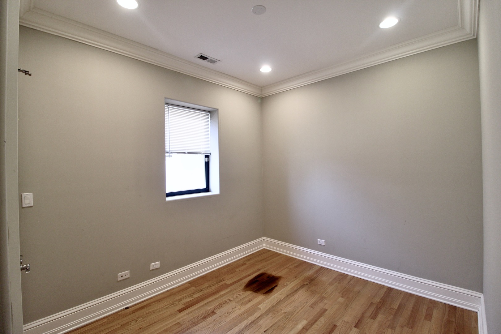 5526 S INDIANA Avenue Unit: 1