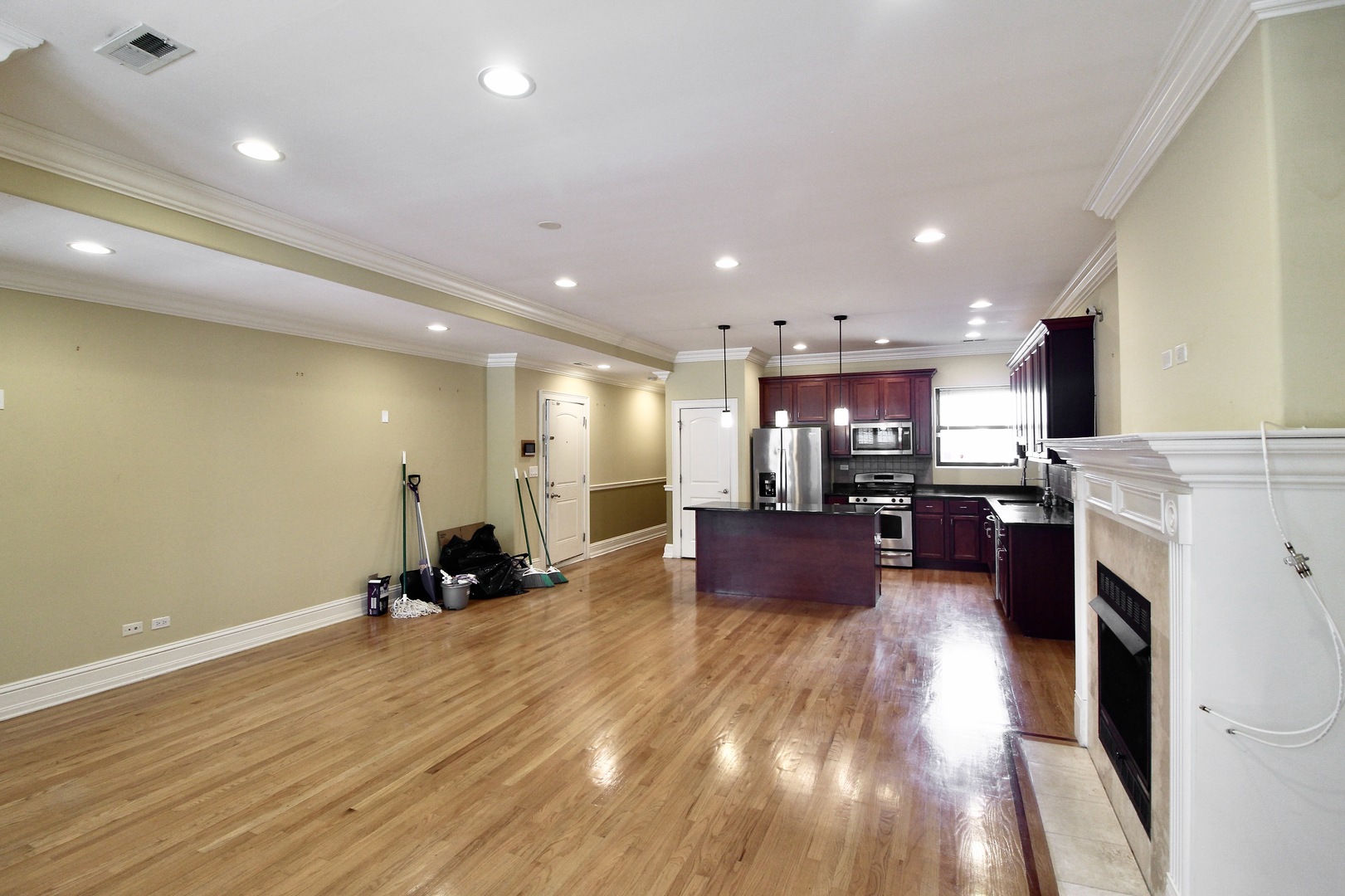 5526 S INDIANA Avenue Unit: 1