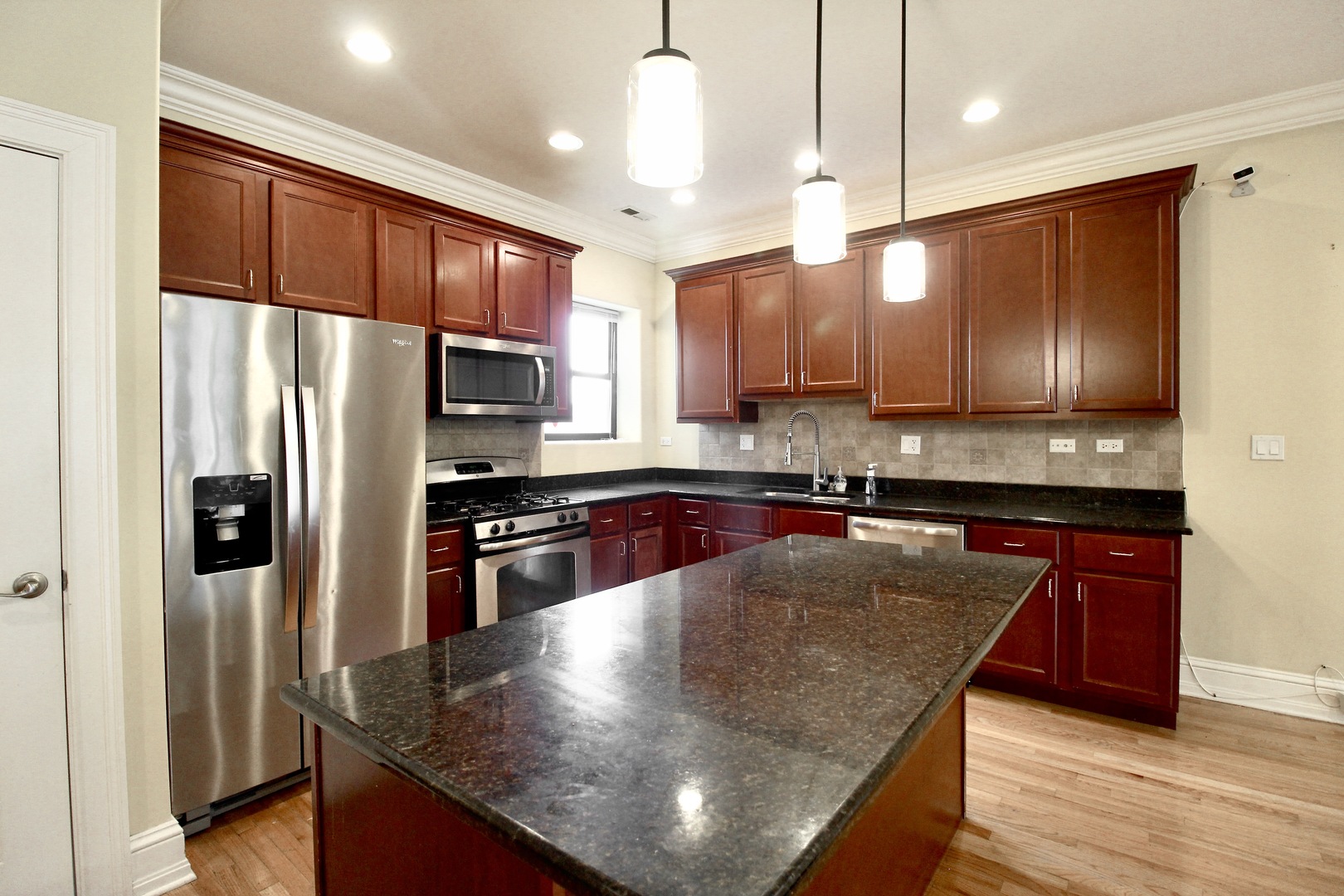 5526 S INDIANA Avenue Unit: 1