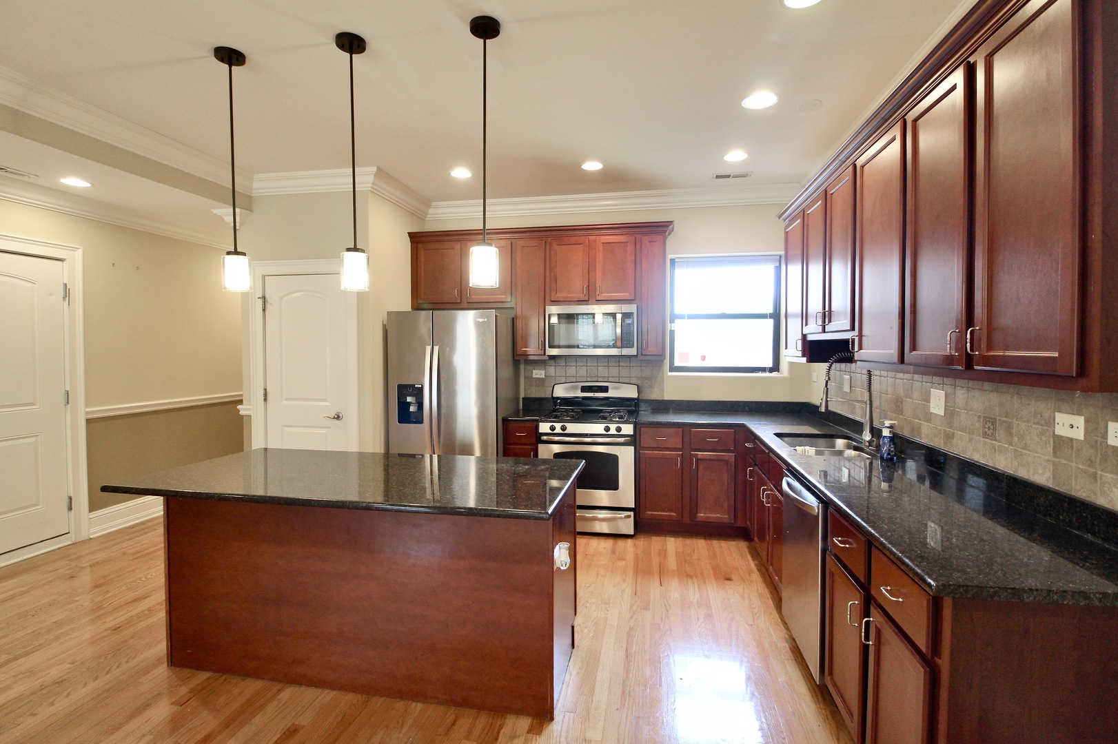 5526 S INDIANA Avenue Unit: 1