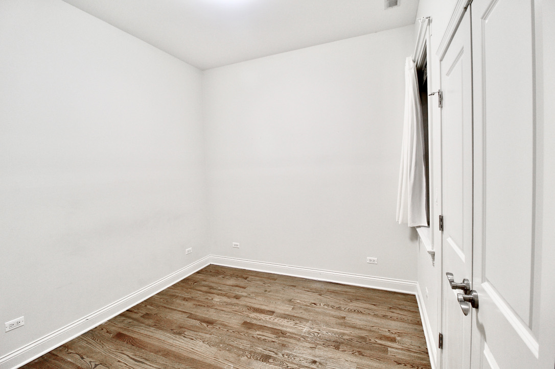 216 N Halsted Street Unit: 3