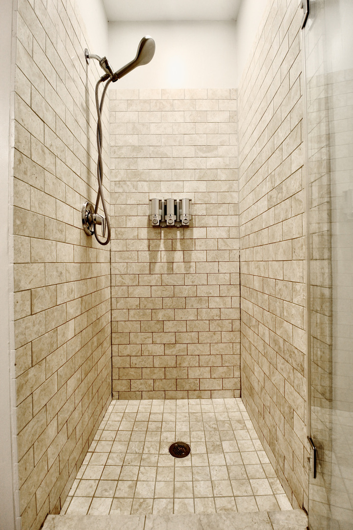 216 N Halsted Street Unit: 3