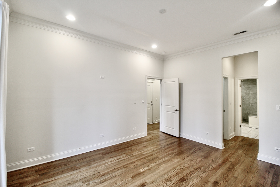 216 N Halsted Street Unit: 3