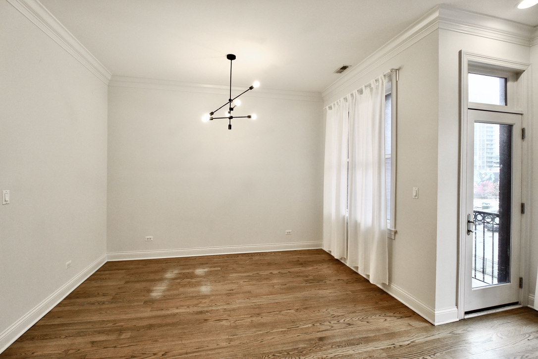 216 N Halsted Street Unit: 3