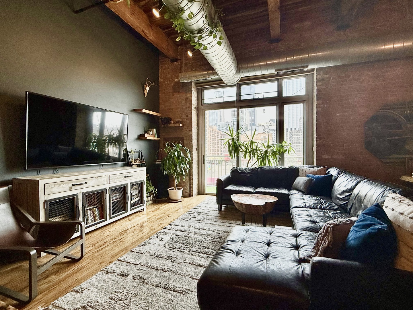 770 W Gladys Avenue Unit: 301