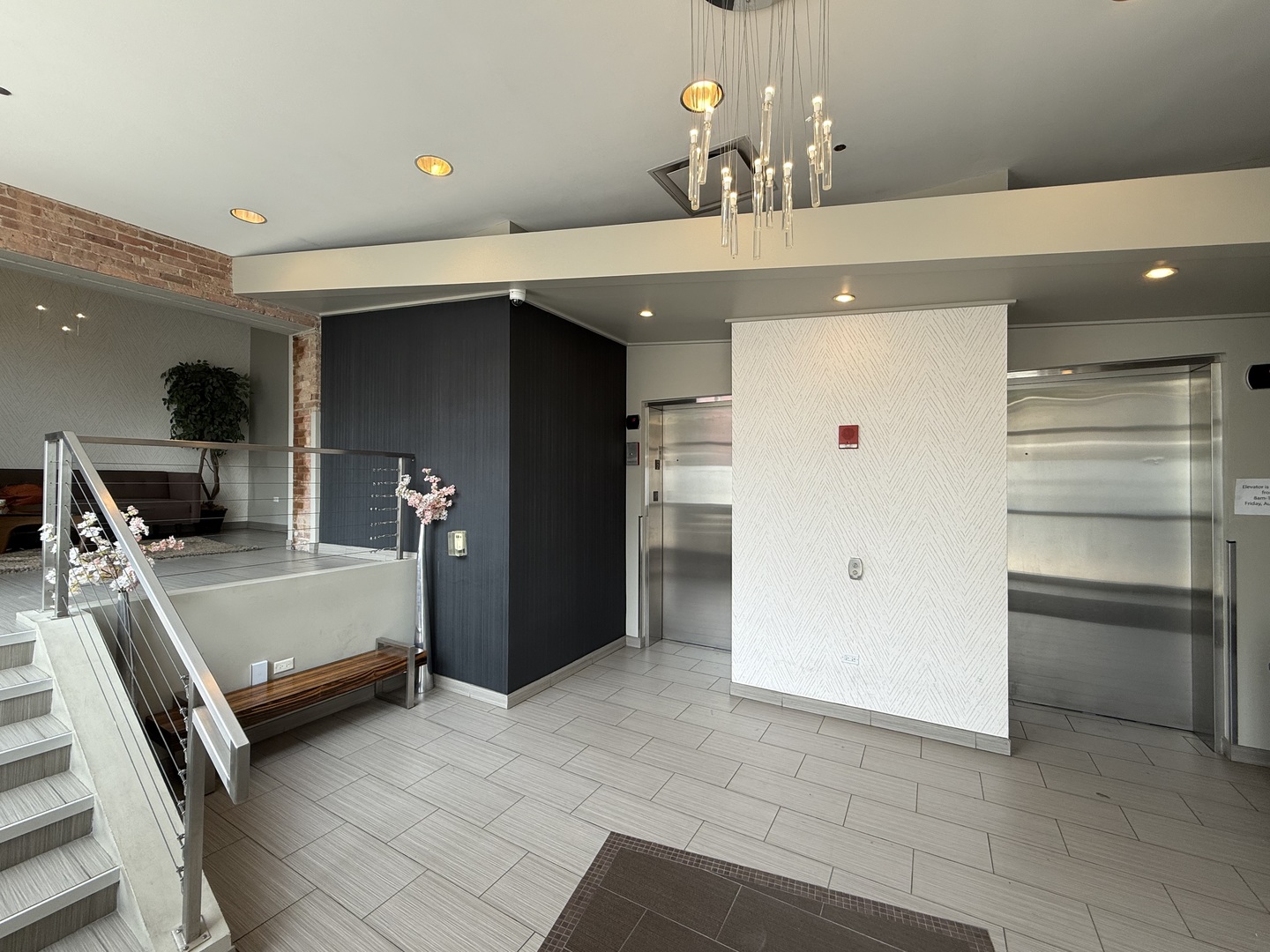 770 W Gladys Avenue Unit: 301