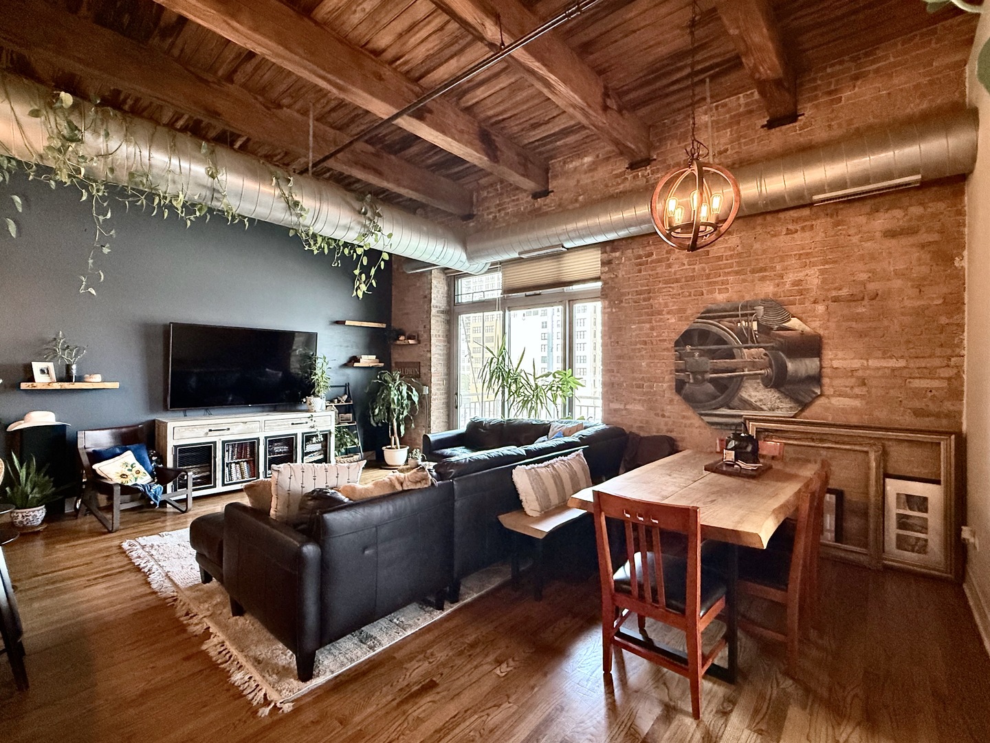 770 W Gladys Avenue Unit: 301