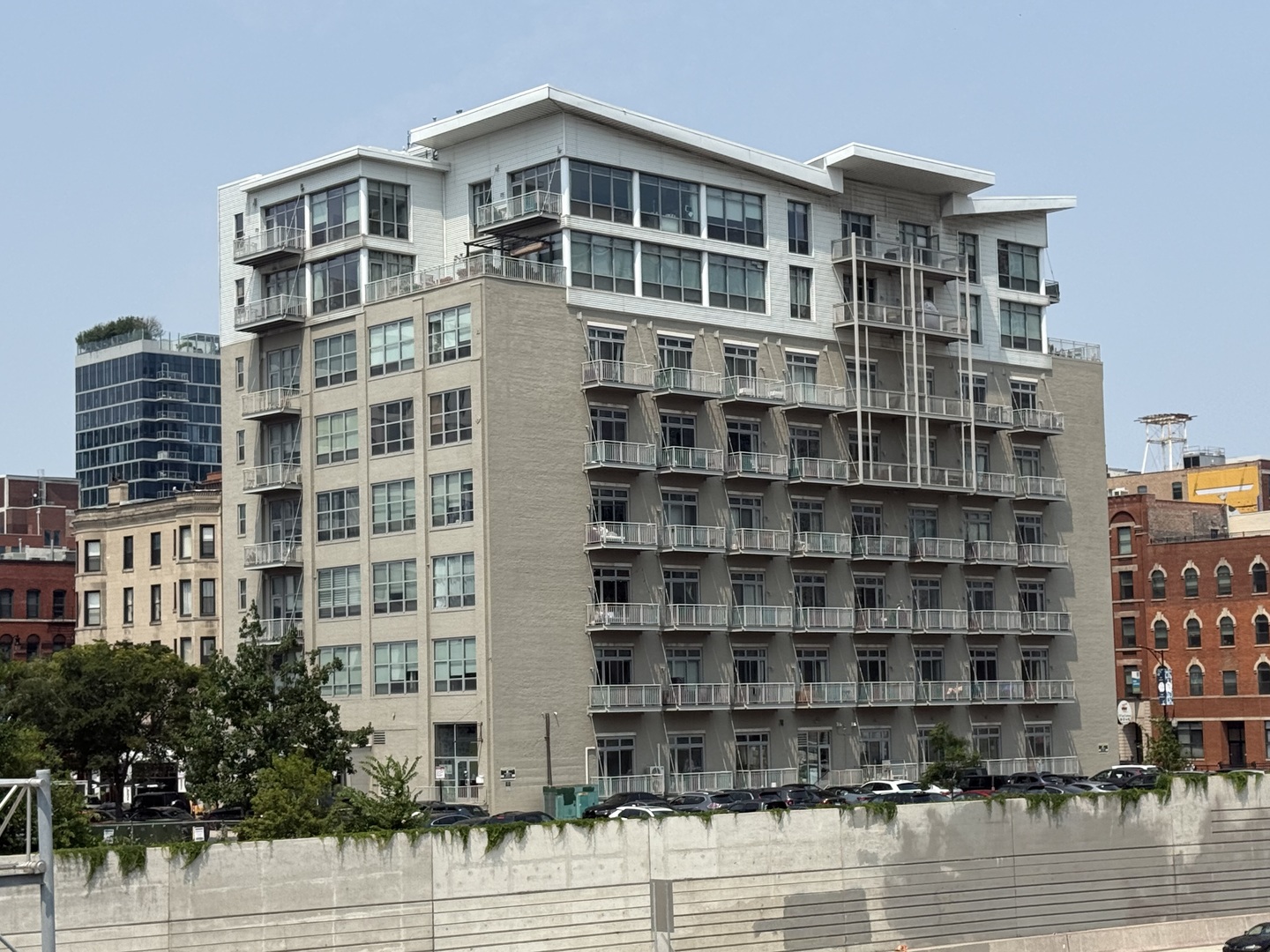 770 W Gladys Avenue Unit: 301
