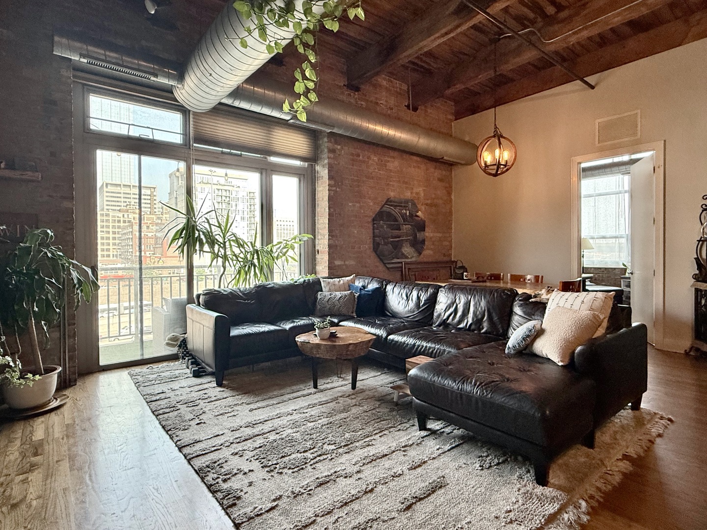770 W Gladys Avenue Unit: 301