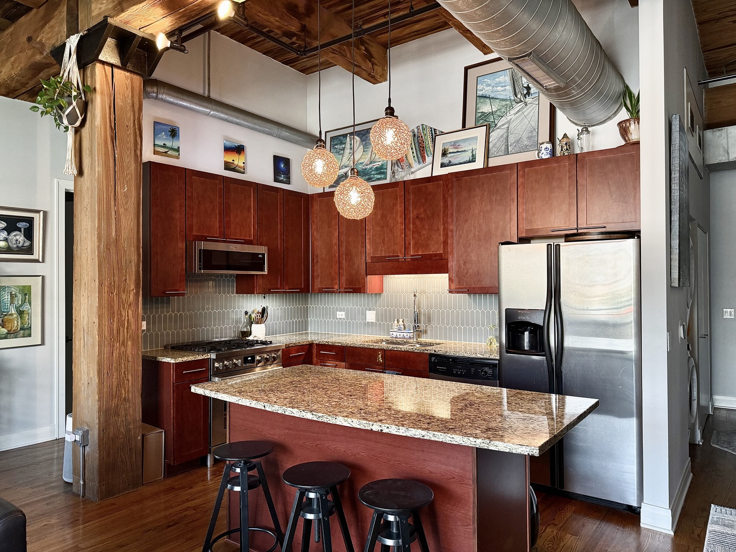 770 W Gladys Avenue Unit: 301