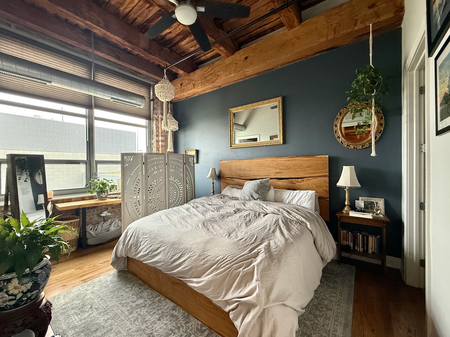 770 W Gladys Avenue Unit: 301
