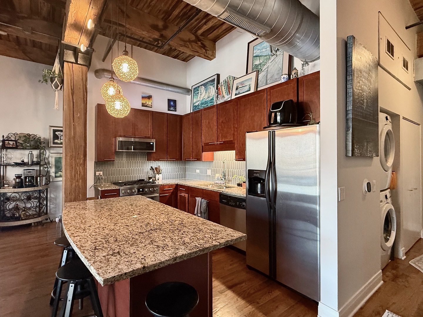 770 W Gladys Avenue Unit: 301