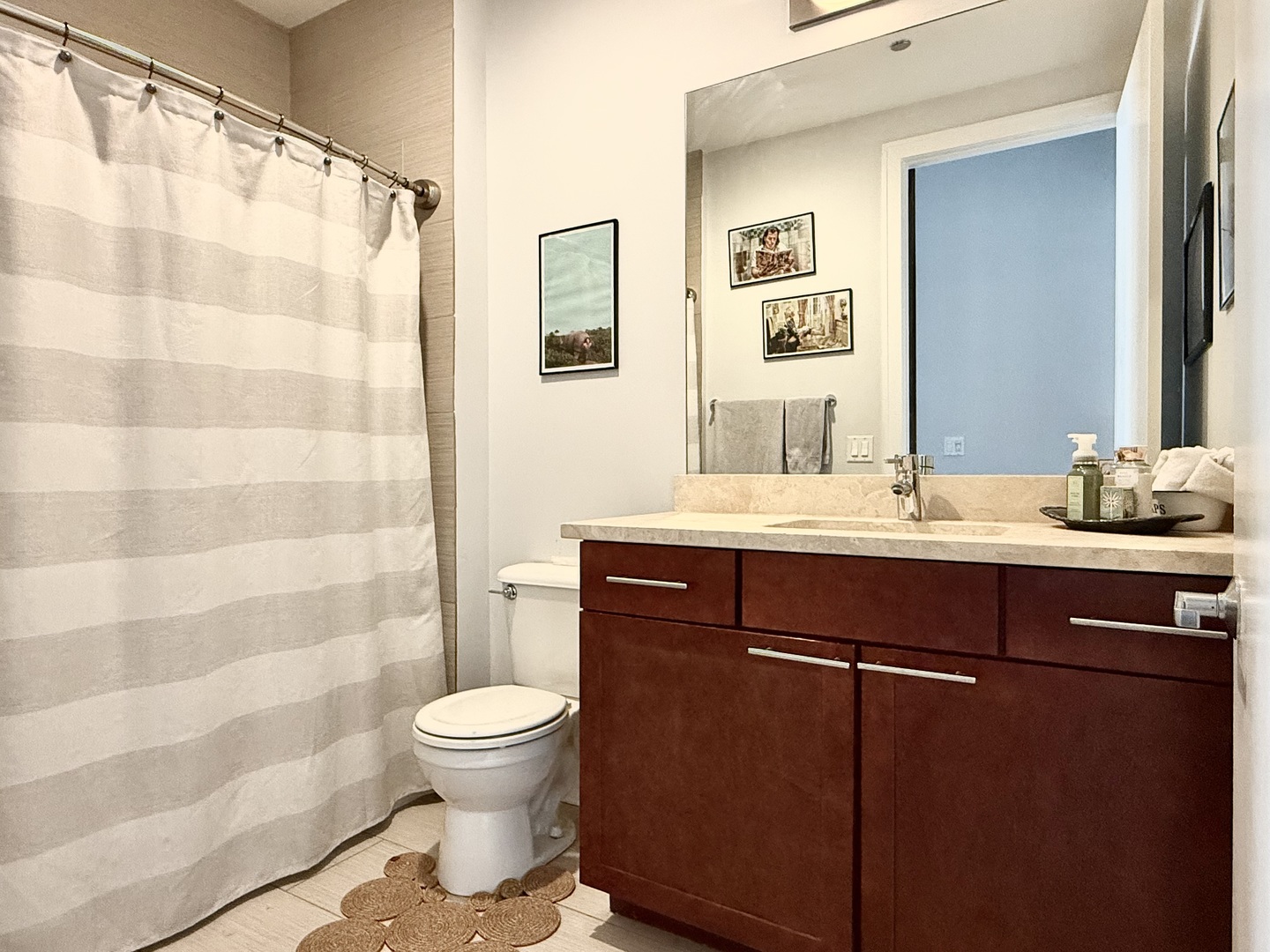 770 W Gladys Avenue Unit: 301