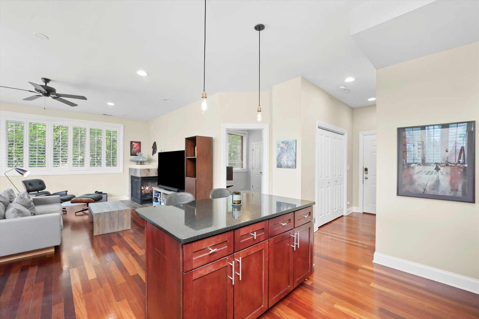 1952 N Honore Street Unit: 2