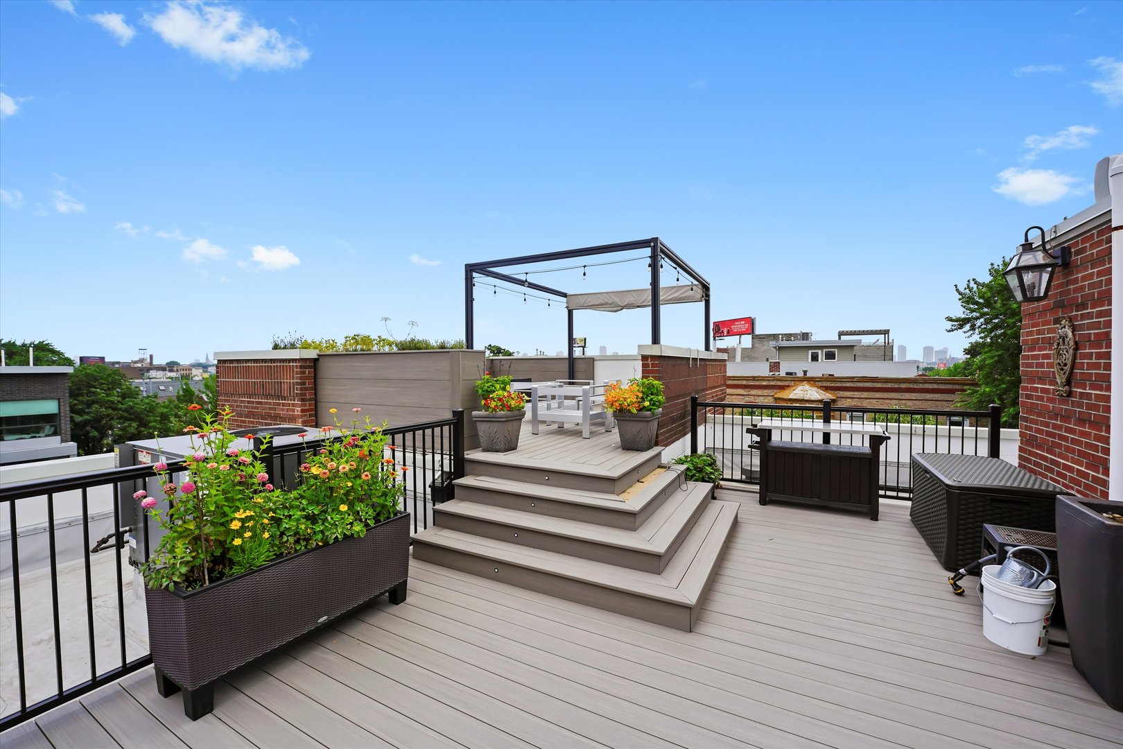 1952 N Honore Street Unit: 2