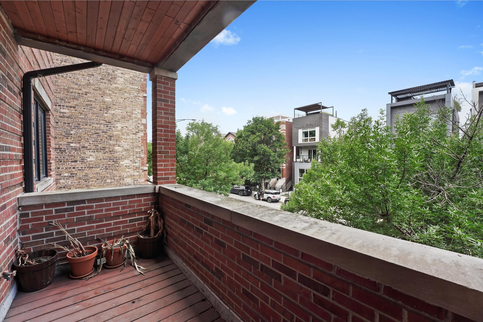 1952 N Honore Street Unit: 2
