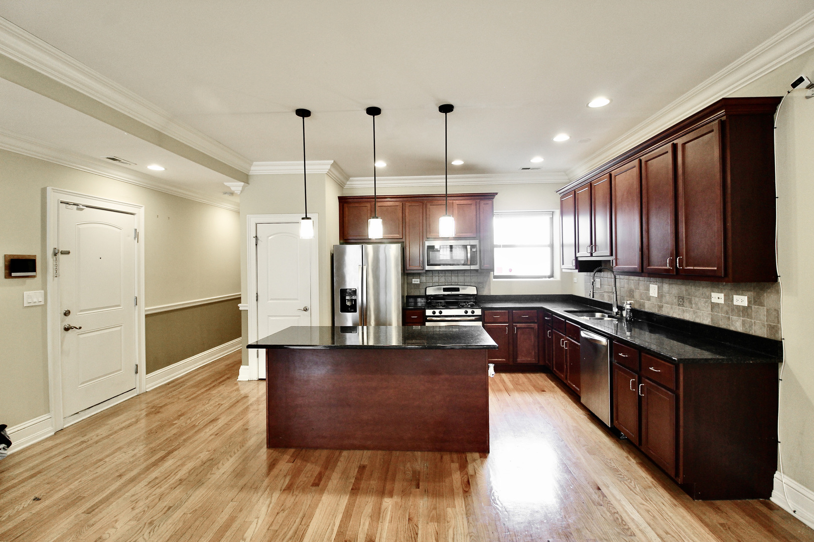 5528 S INDIANA Avenue Unit: 2