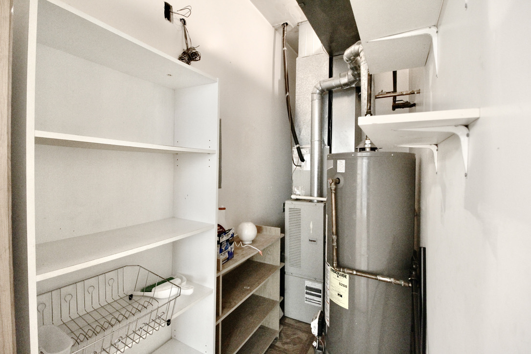 1645 N CLYBOURN Avenue Unit: 2R