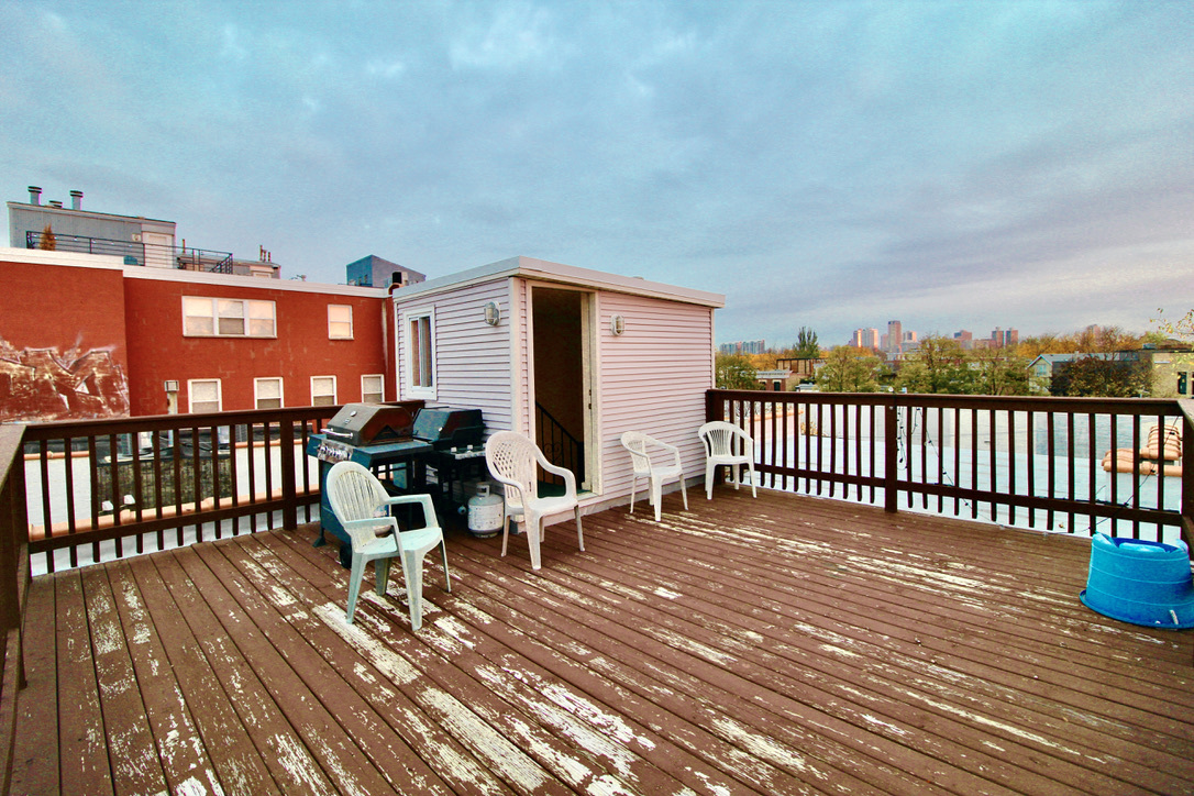 1645 N CLYBOURN Avenue Unit: 2R