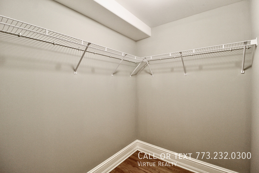 5528 S Indiana Avenue Unit: G