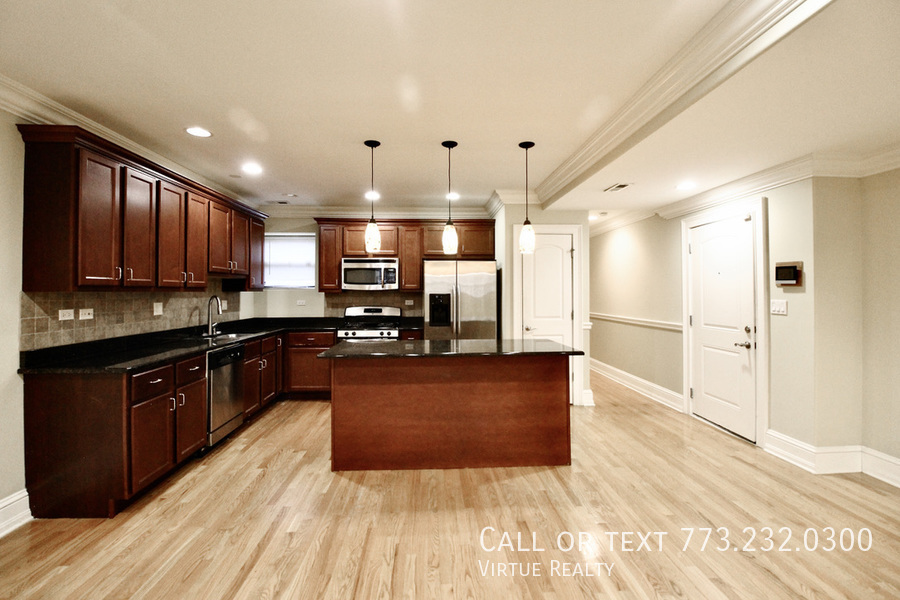 5528 S Indiana Avenue Unit: G