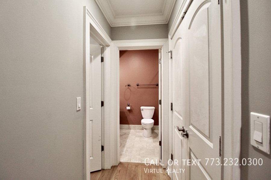 5528 S Indiana Avenue Unit: G