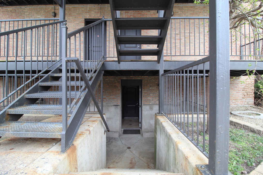 5528 S Indiana Avenue Unit: G