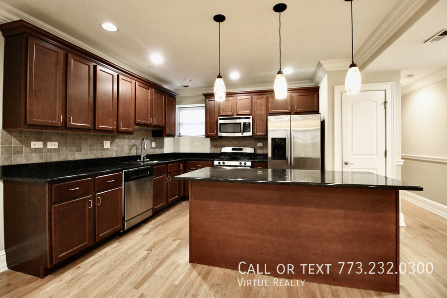 5528 S Indiana Avenue Unit: G