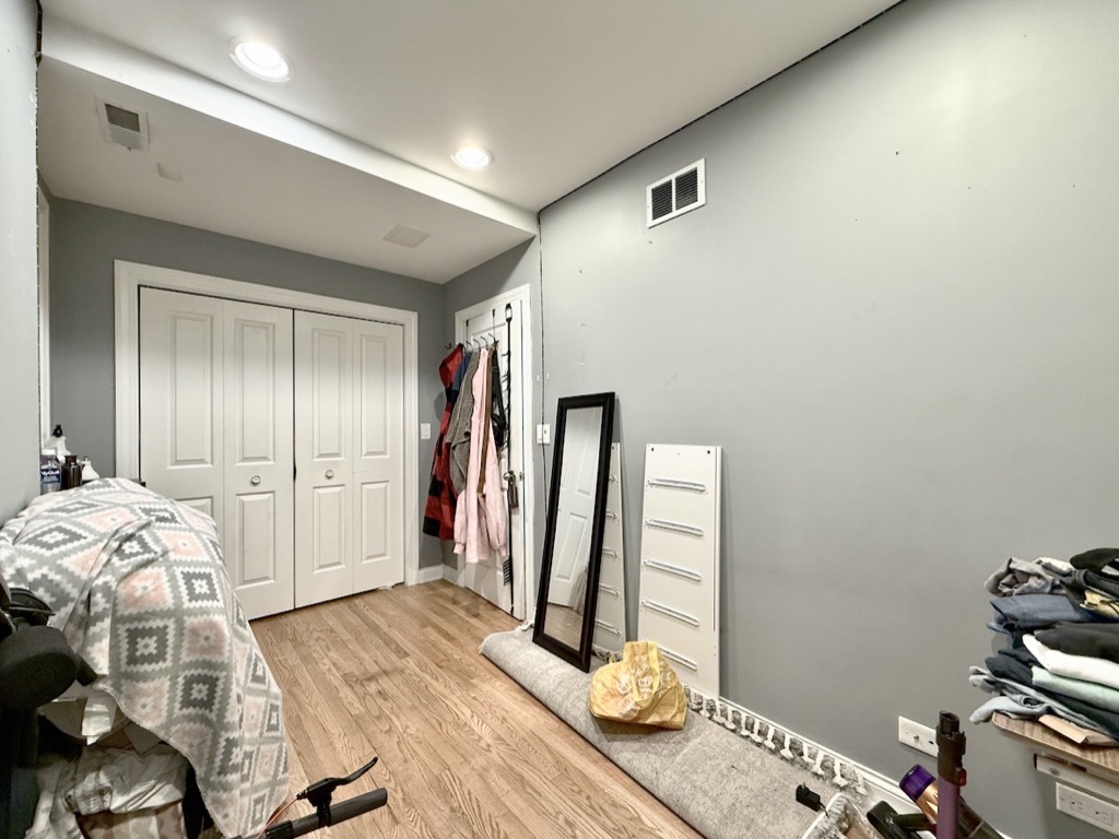 5791 N Ridge Avenue Unit: G