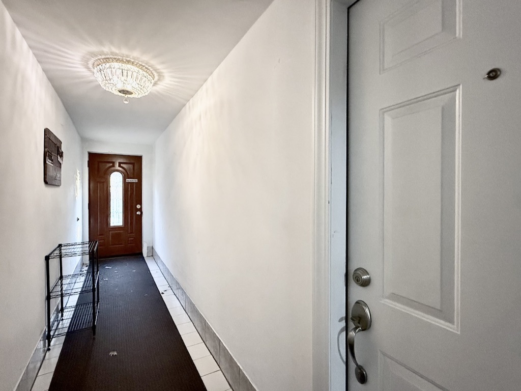 5791 N Ridge Avenue Unit: G