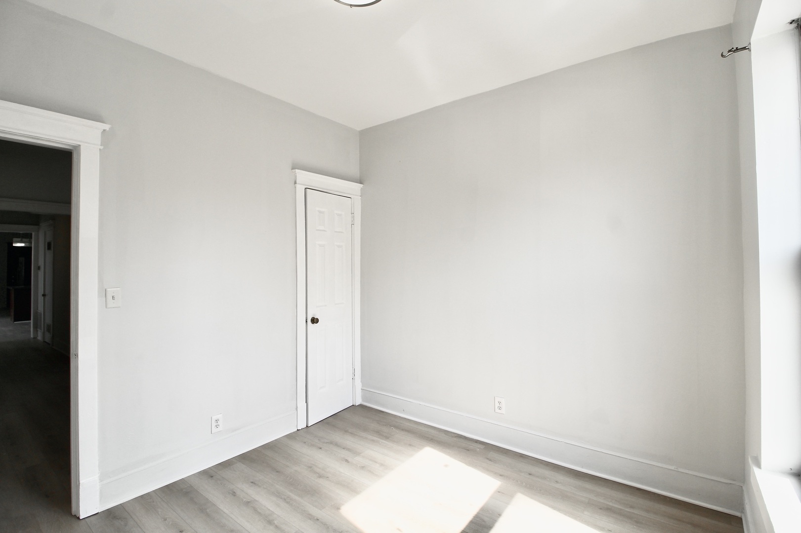 3720 S Indiana Avenue Unit: 2