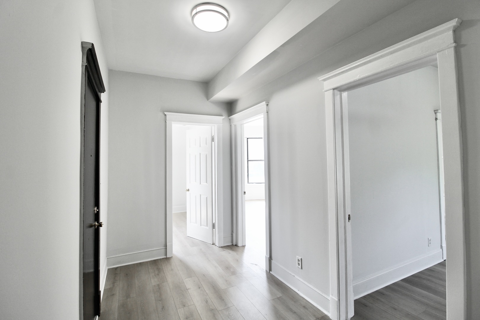 3720 S Indiana Avenue Unit: 2