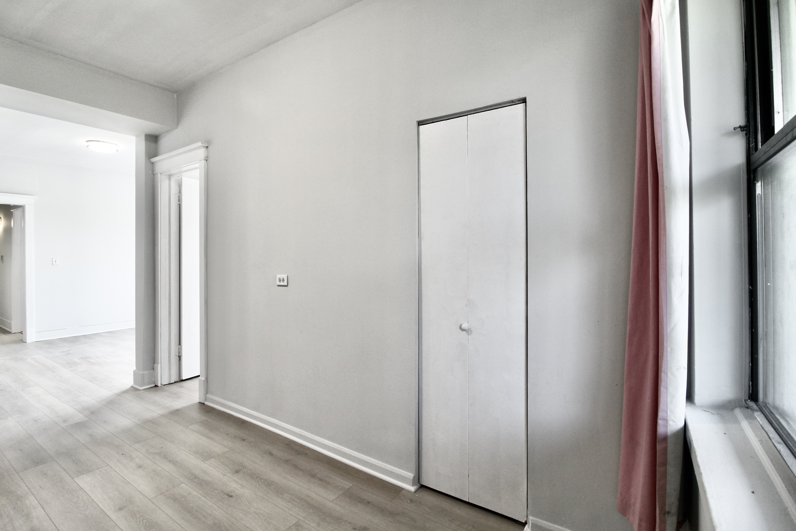 3720 S Indiana Avenue Unit: 2